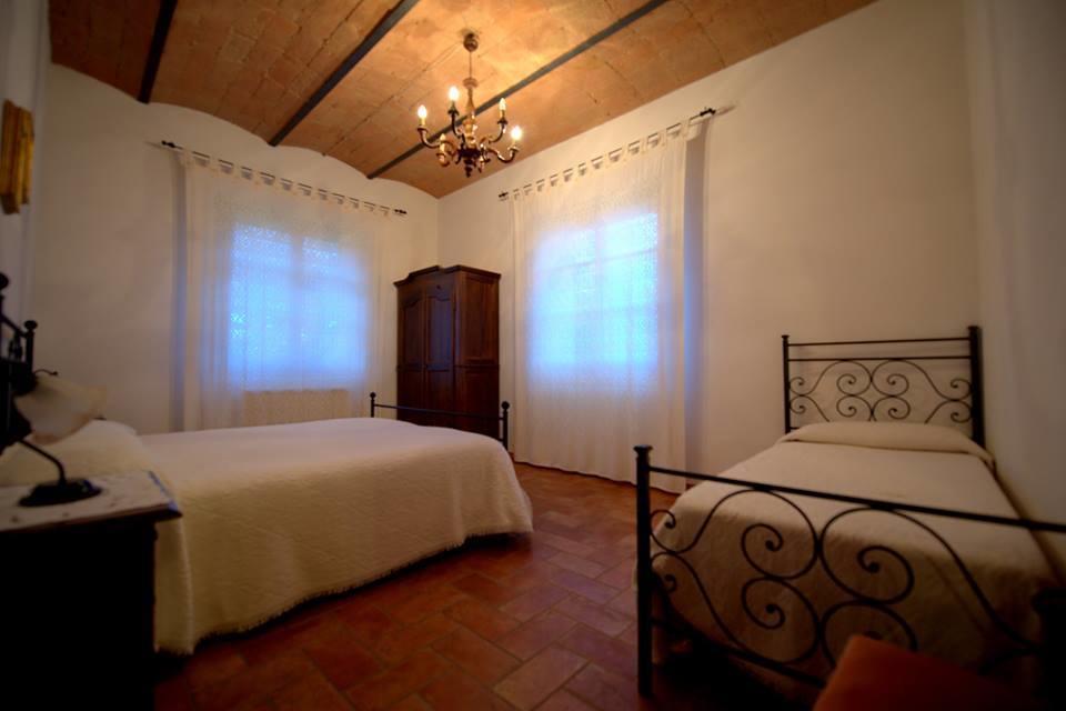 Agriturismo Antica Riserva 카스틸리오네델라고 객실 사진
